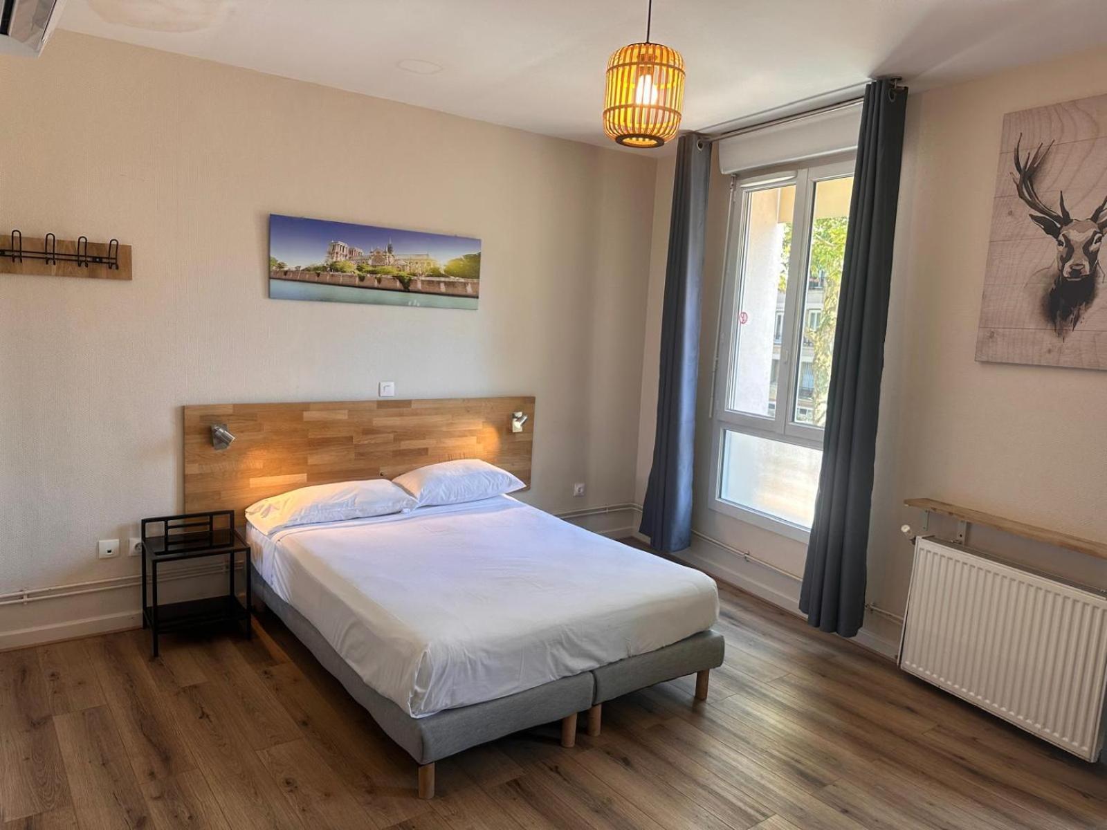 Hotel In Paris Обервільє Екстер'єр фото