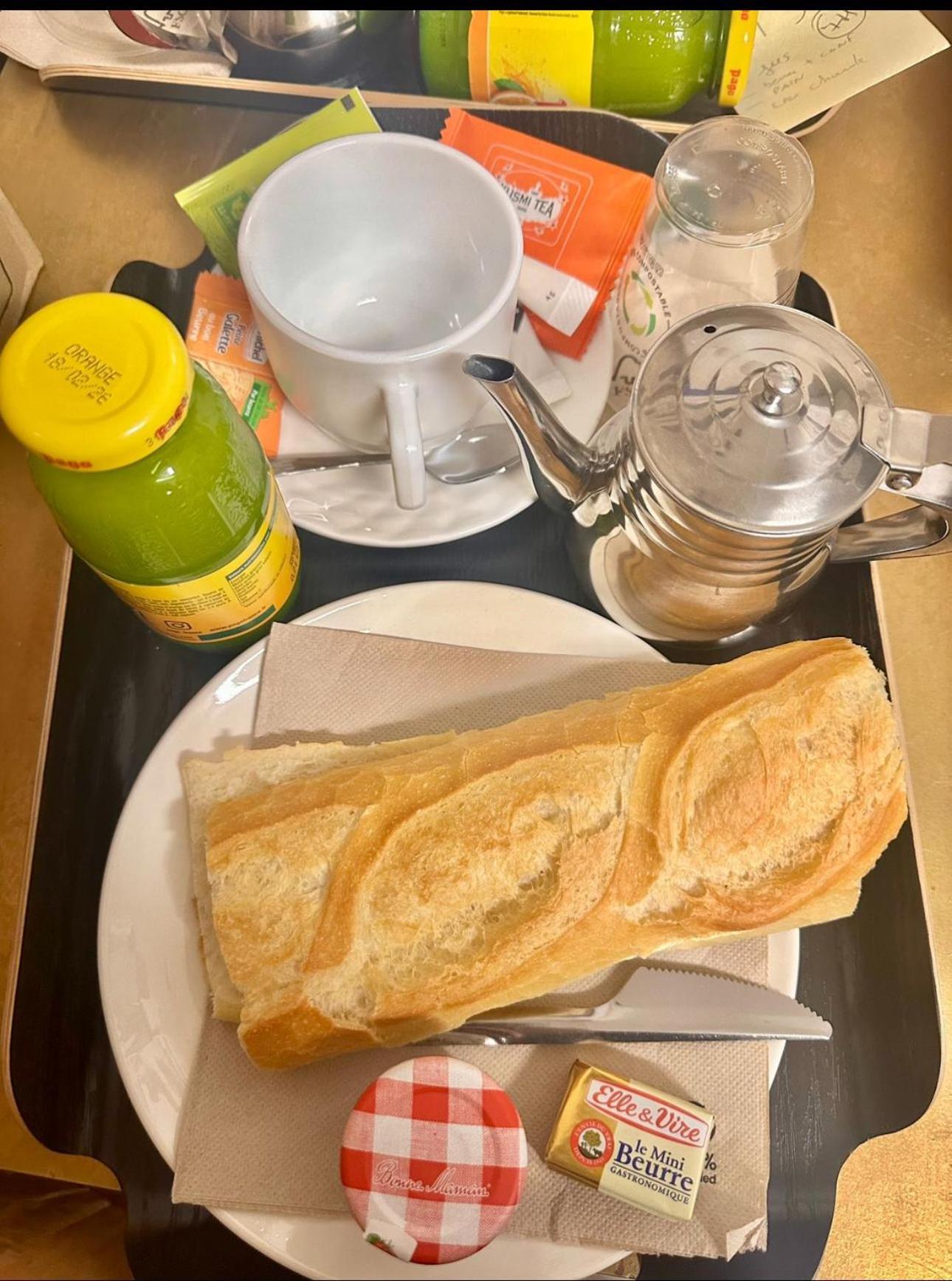 Hotel In Paris Обервільє Екстер'єр фото